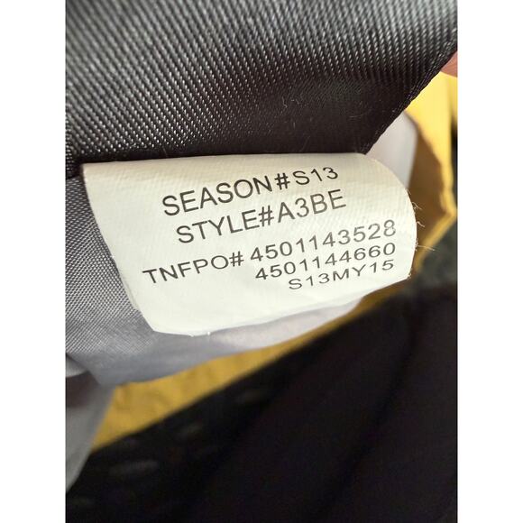 The North Face Yellow Hooded Rain Jacket Windbreaker Womens M Lightweight - Picture 5 of 10